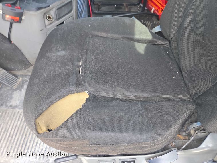 image for item DU7949 2007 Freightliner Columbia semi truck