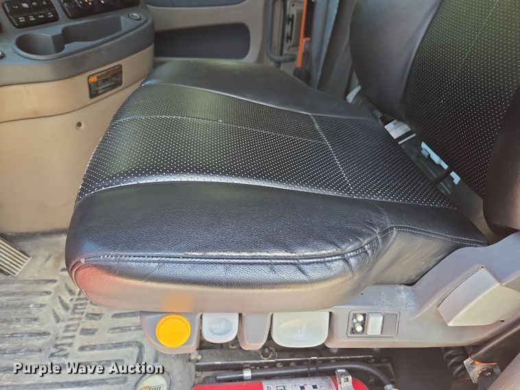 image for item DU7955 2018 Freightliner Cascadia semi truck