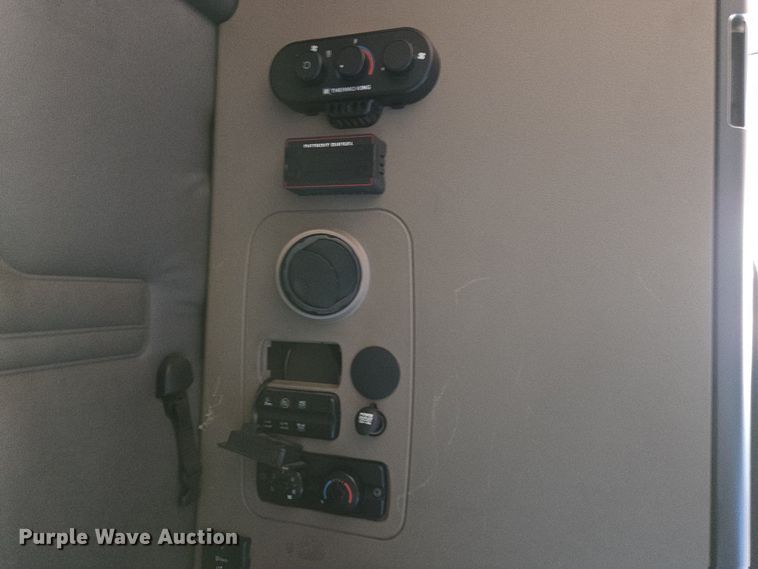 image for item DU7955 2018 Freightliner Cascadia semi truck