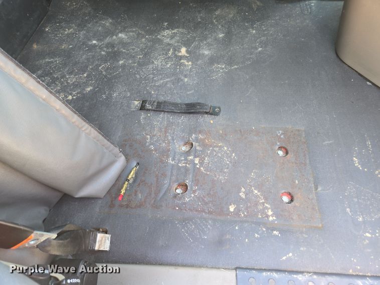 image for item DU7955 2018 Freightliner Cascadia semi truck