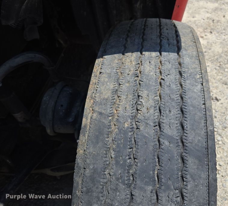 image for item DU7955 2018 Freightliner Cascadia semi truck