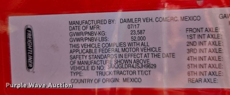 image for item DU7955 2018 Freightliner Cascadia semi truck