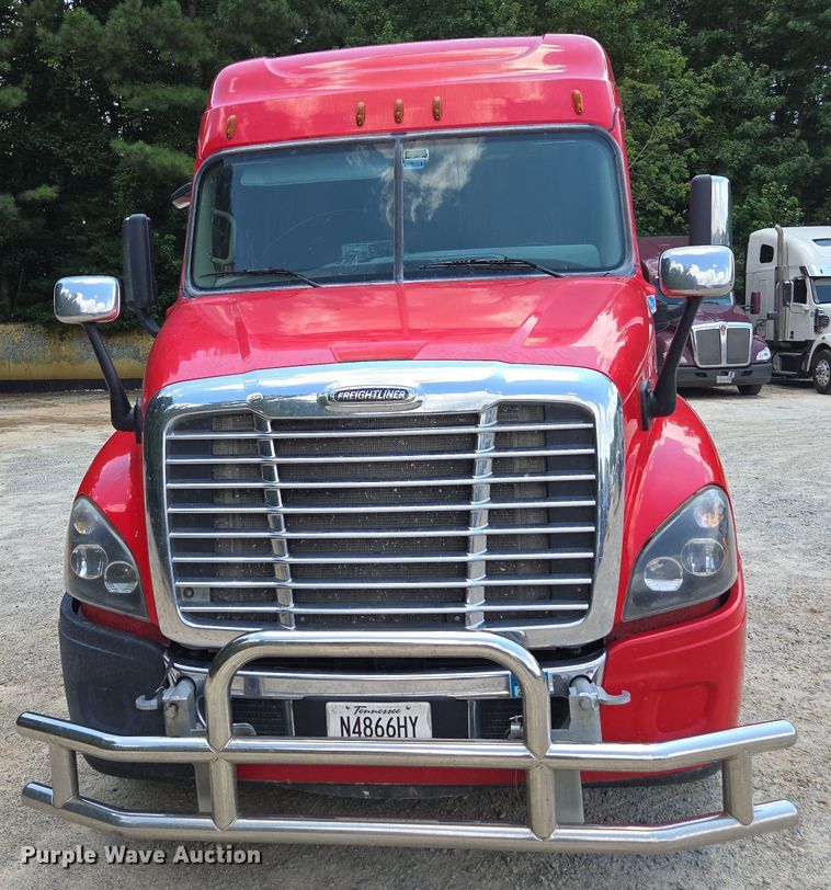 CAMIóN CAMAROTE 2018 FREIGHTLINER