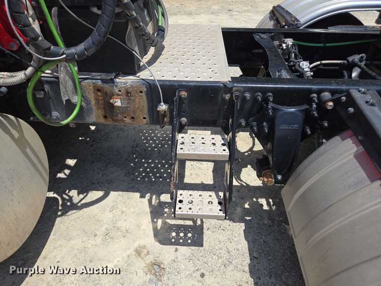 image for item DU7956 2018 Freightliner Cascadia semi truck