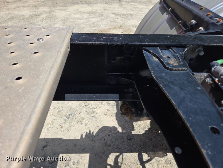 image for item DU7956 2018 Freightliner Cascadia semi truck