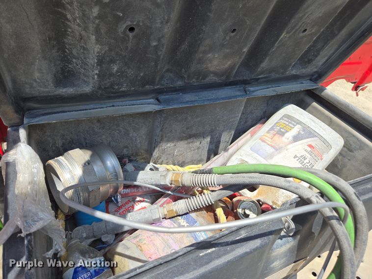 image for item DU7956 2018 Freightliner Cascadia semi truck