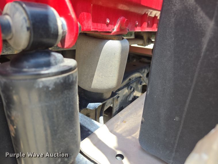 image for item DU7956 2018 Freightliner Cascadia semi truck