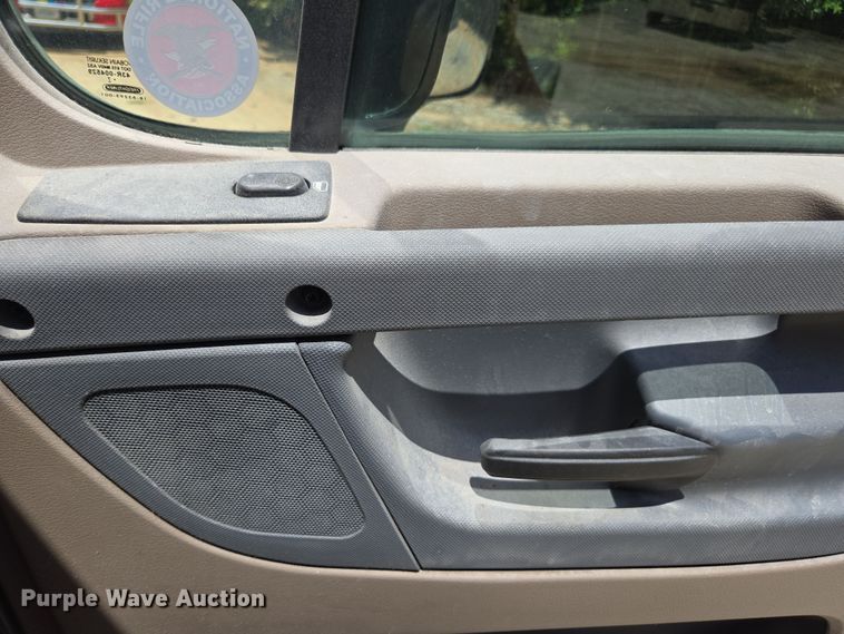 image for item DU7956 2018 Freightliner Cascadia semi truck