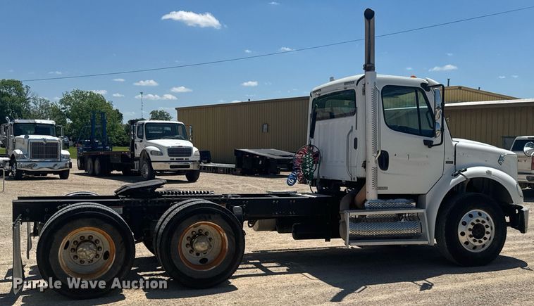 CAMIóN 2010 FREIGHTLINER