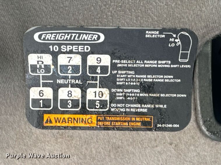 image for item DU9098 2010 Freightliner Business Class M2 semi truck