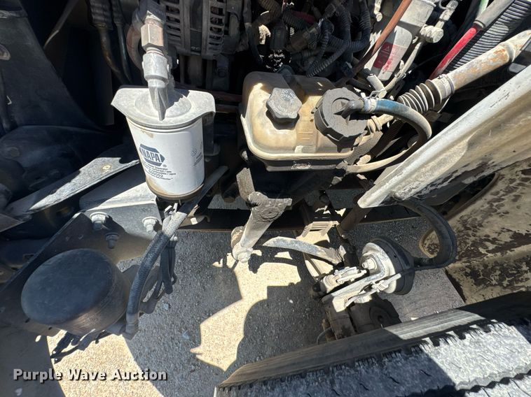 image for item DU9098 2010 Freightliner Business Class M2 semi truck