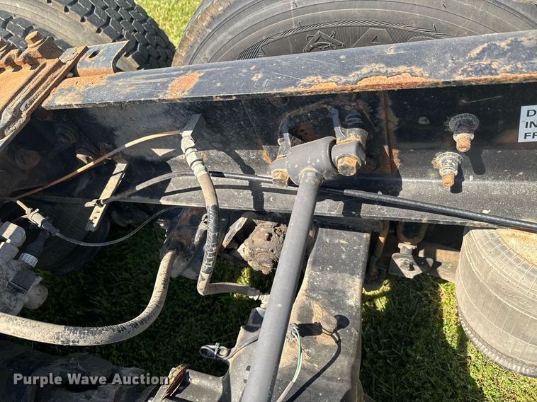 image for item DU9397 2007 International 9900i semi truck