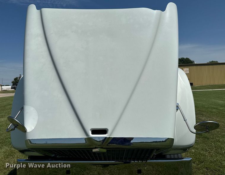 image for item DU9397 2007 International 9900i semi truck