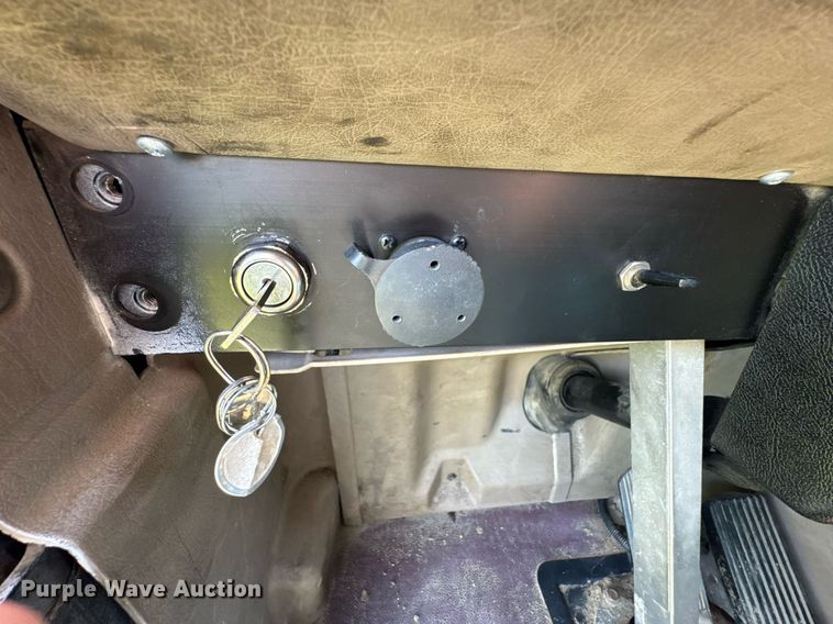 image for item DU9397 2007 International 9900i semi truck