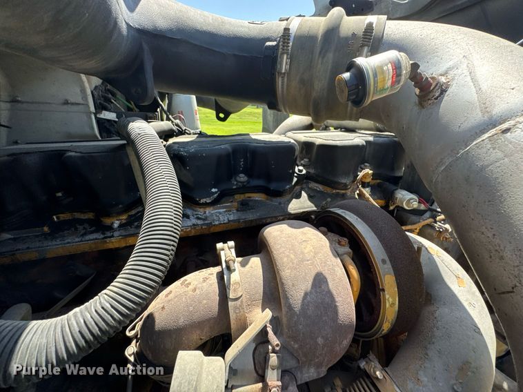 image for item DU9397 2007 International 9900i semi truck