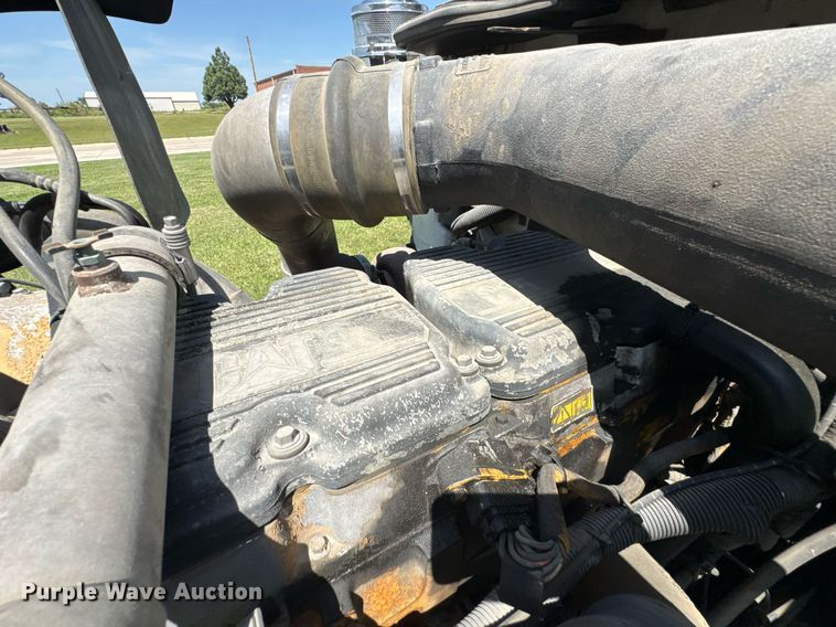 image for item DU9397 2007 International 9900i semi truck