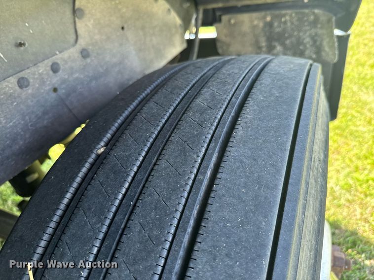 image for item DU9397 2007 International 9900i semi truck