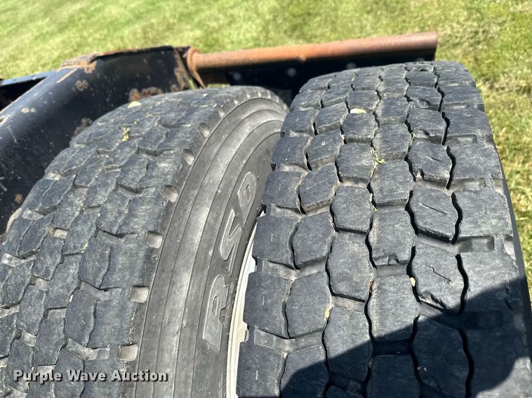 image for item DU9397 2007 International 9900i semi truck