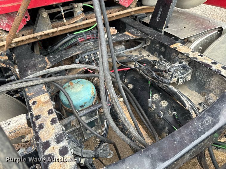 image for item DV2691 2013 Volvo Truck VNL semi truck