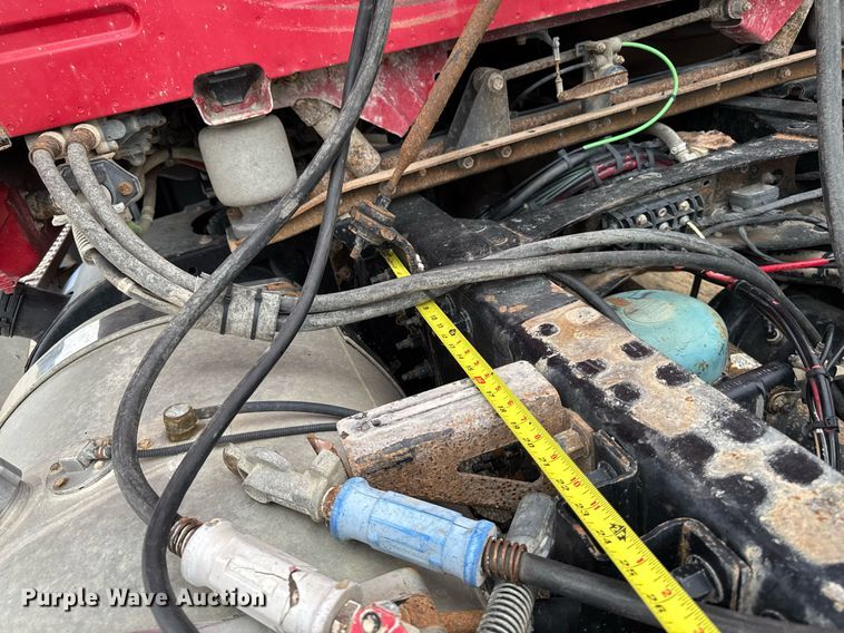 image for item DV2691 2013 Volvo Truck VNL semi truck