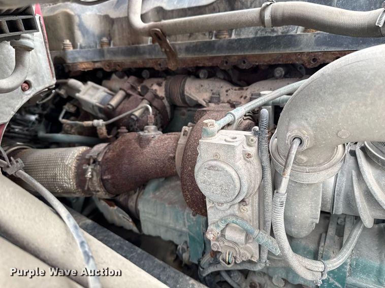 image for item DV2691 2013 Volvo Truck VNL semi truck