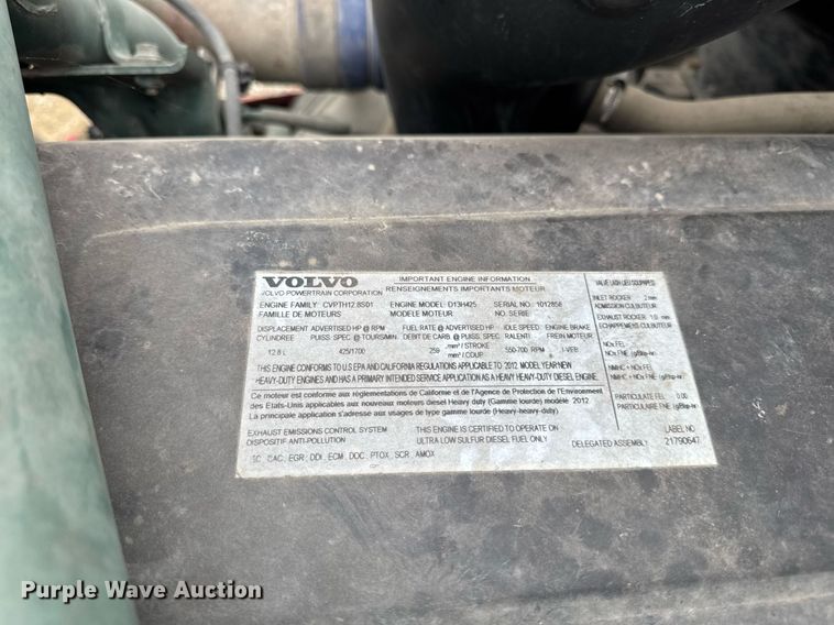 image for item DV2691 2013 Volvo Truck VNL semi truck