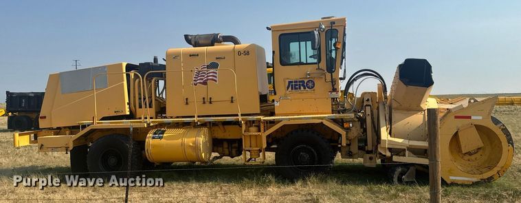 image for item DV6502 1993 Oshkosh  HB-2518B snow blower truck