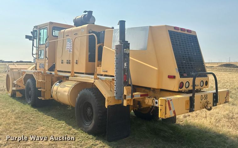 image for item DV6502 1993 Oshkosh  HB-2518B snow blower truck