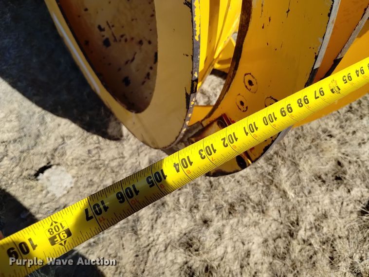 image for item DV6502 1993 Oshkosh  HB-2518B snow blower truck