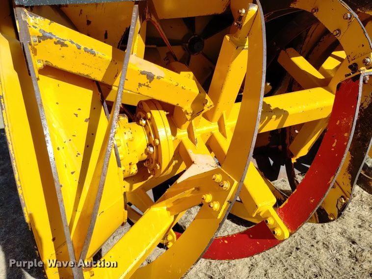 image for item DV6502 1993 Oshkosh  HB-2518B snow blower truck