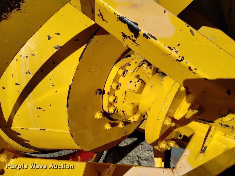 image for item DV6502 1993 Oshkosh  HB-2518B snow blower truck