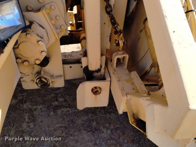 image for item DV6502 1993 Oshkosh  HB-2518B snow blower truck