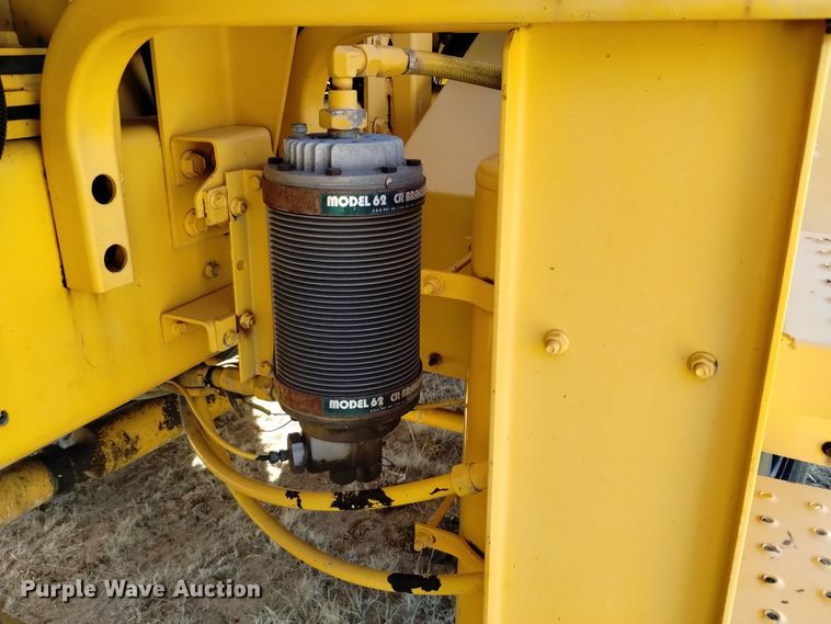 image for item DV6502 1993 Oshkosh  HB-2518B snow blower truck