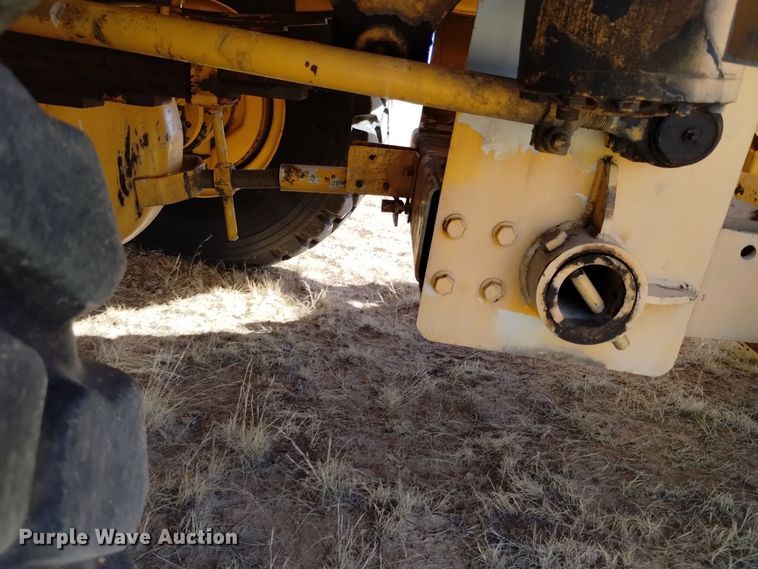 image for item DV6502 1993 Oshkosh  HB-2518B snow blower truck