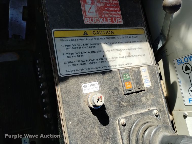 image for item DV6502 1993 Oshkosh  HB-2518B snow blower truck