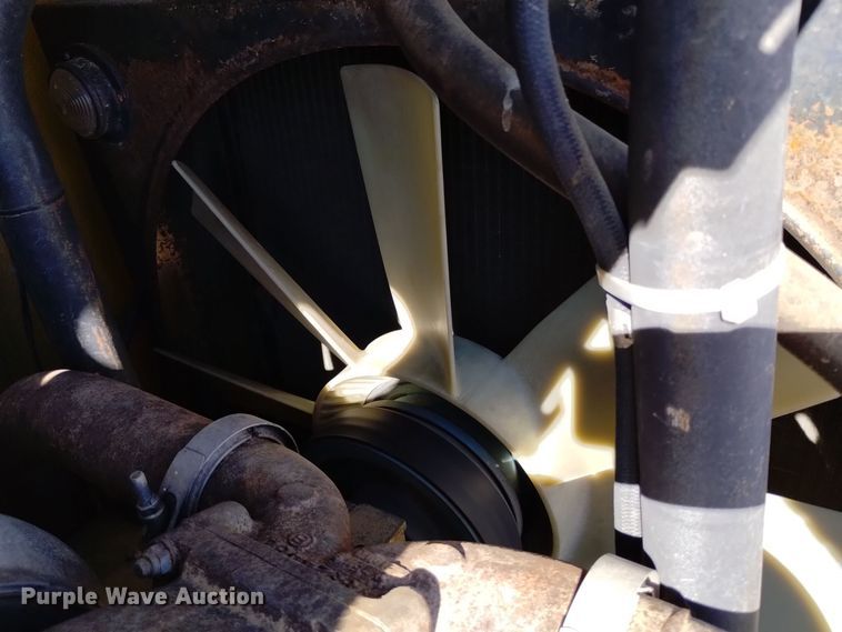 image for item DV6502 1993 Oshkosh  HB-2518B snow blower truck