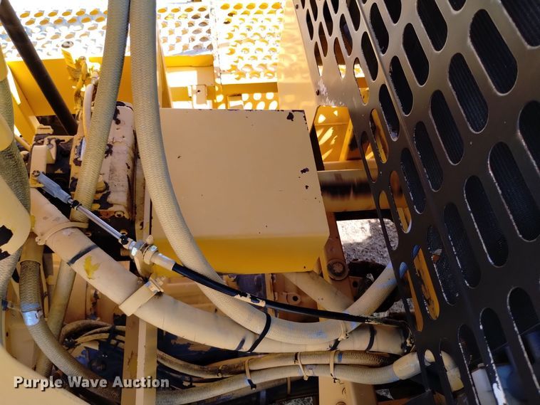 image for item DV6502 1993 Oshkosh  HB-2518B snow blower truck