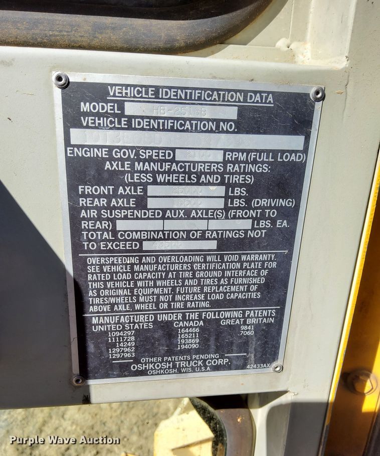 image for item DV6502 1993 Oshkosh  HB-2518B snow blower truck