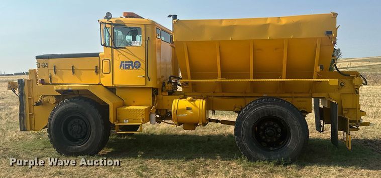 image for item DV6511 1984 Oshkosh  P-2330-1 dump truck
