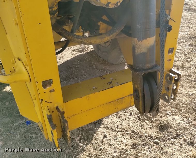 image for item DV6512 1987 Oshkosh  P-2530-SP dump truck