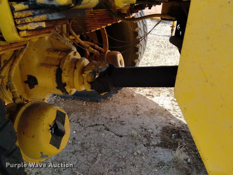 image for item DV6512 1987 Oshkosh  P-2530-SP dump truck