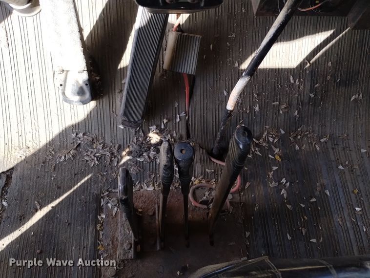 image for item DV6512 1987 Oshkosh  P-2530-SP dump truck