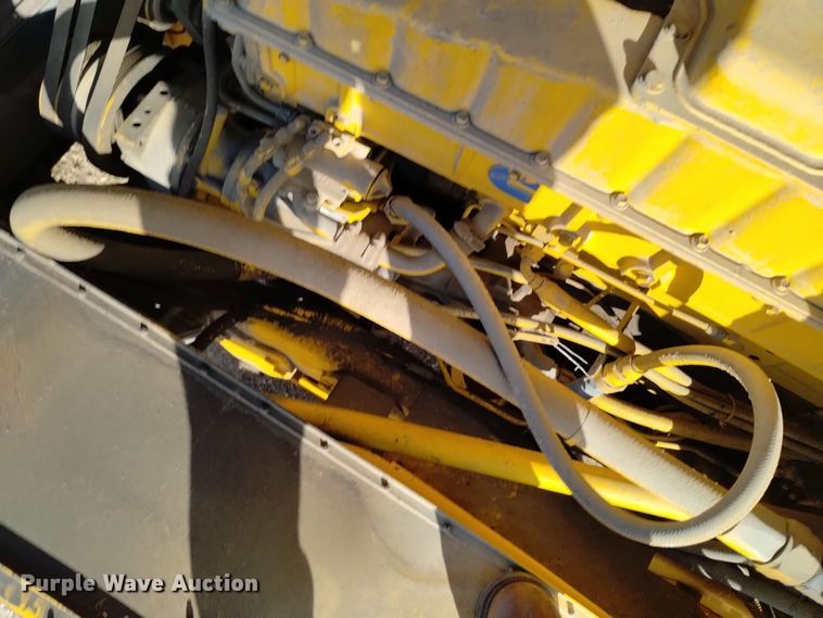 image for item DV6512 1987 Oshkosh  P-2530-SP dump truck