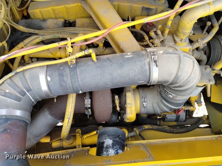 image for item DV6512 1987 Oshkosh  P-2530-SP dump truck