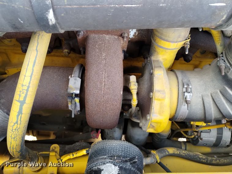 image for item DV6512 1987 Oshkosh  P-2530-SP dump truck