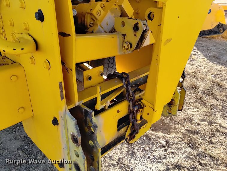 image for item DV6513 2002 Oshkosh  MPT-1826 dump truck