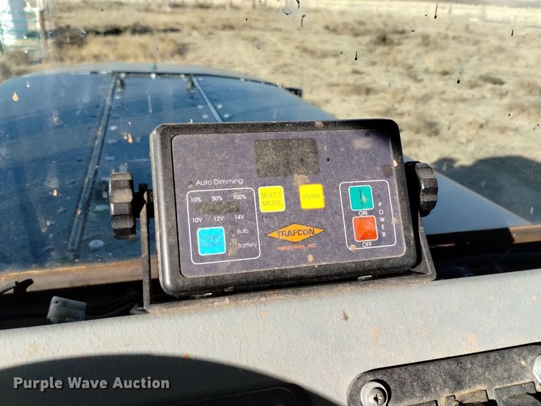 image for item DV6513 2002 Oshkosh  MPT-1826 dump truck