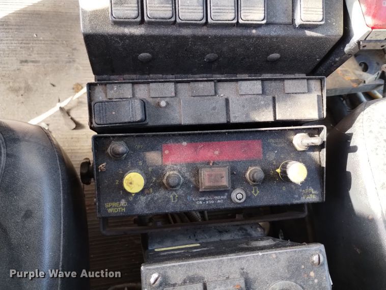 image for item DV6513 2002 Oshkosh  MPT-1826 dump truck