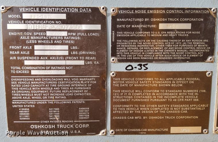 image for item DV6513 2002 Oshkosh  MPT-1826 dump truck