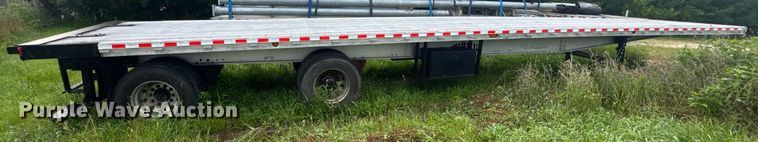 image for item DW3428 1997 Chaparral flatbed trailer